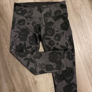 Lululemon Wunder Under Crop